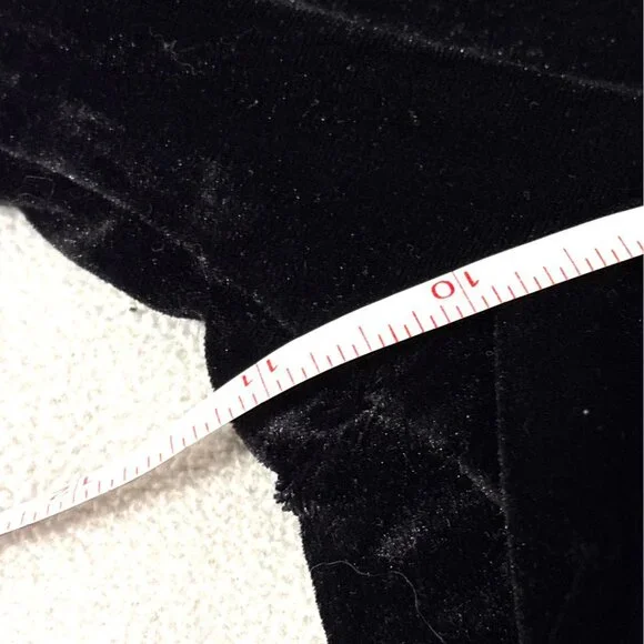 No Boundaries Black Velvet Flared Pants Size 11/13 witchy whimsygoth - Picture 5 of 6